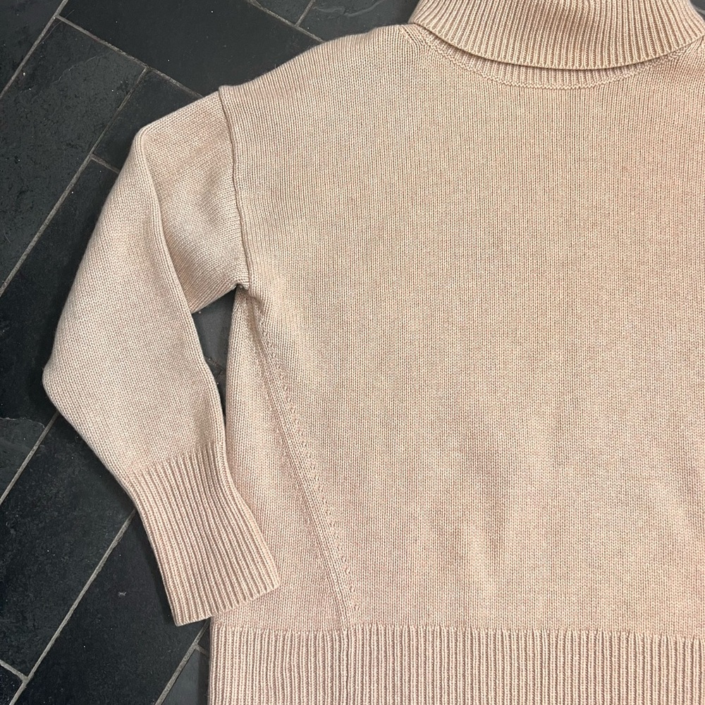 Aritzia Babaton wool cashmere tan sweater size medium - Picture 3 of 4